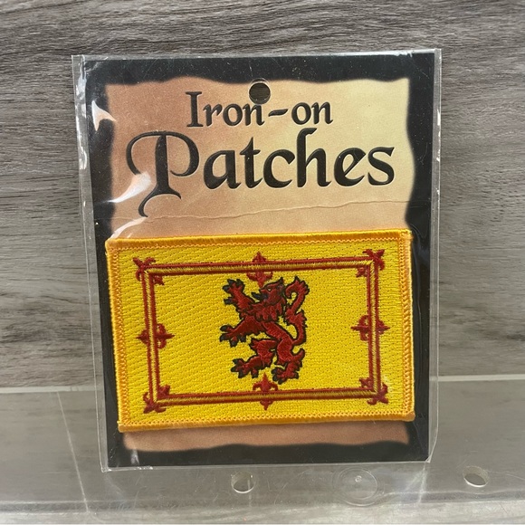 NEW Iron On Patch Scotland Lion Scottish Pride Flag It 3.5” X 2.25” Gold Red - Picture 1 of 4